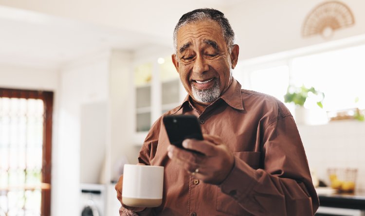 Elders and mobile technology transforming the life of a single elderly in India